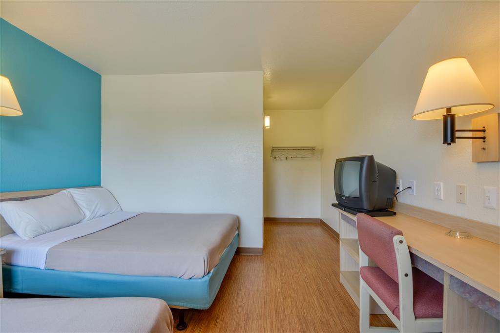 Rodeway Inn Tillmans Corner Cameră foto